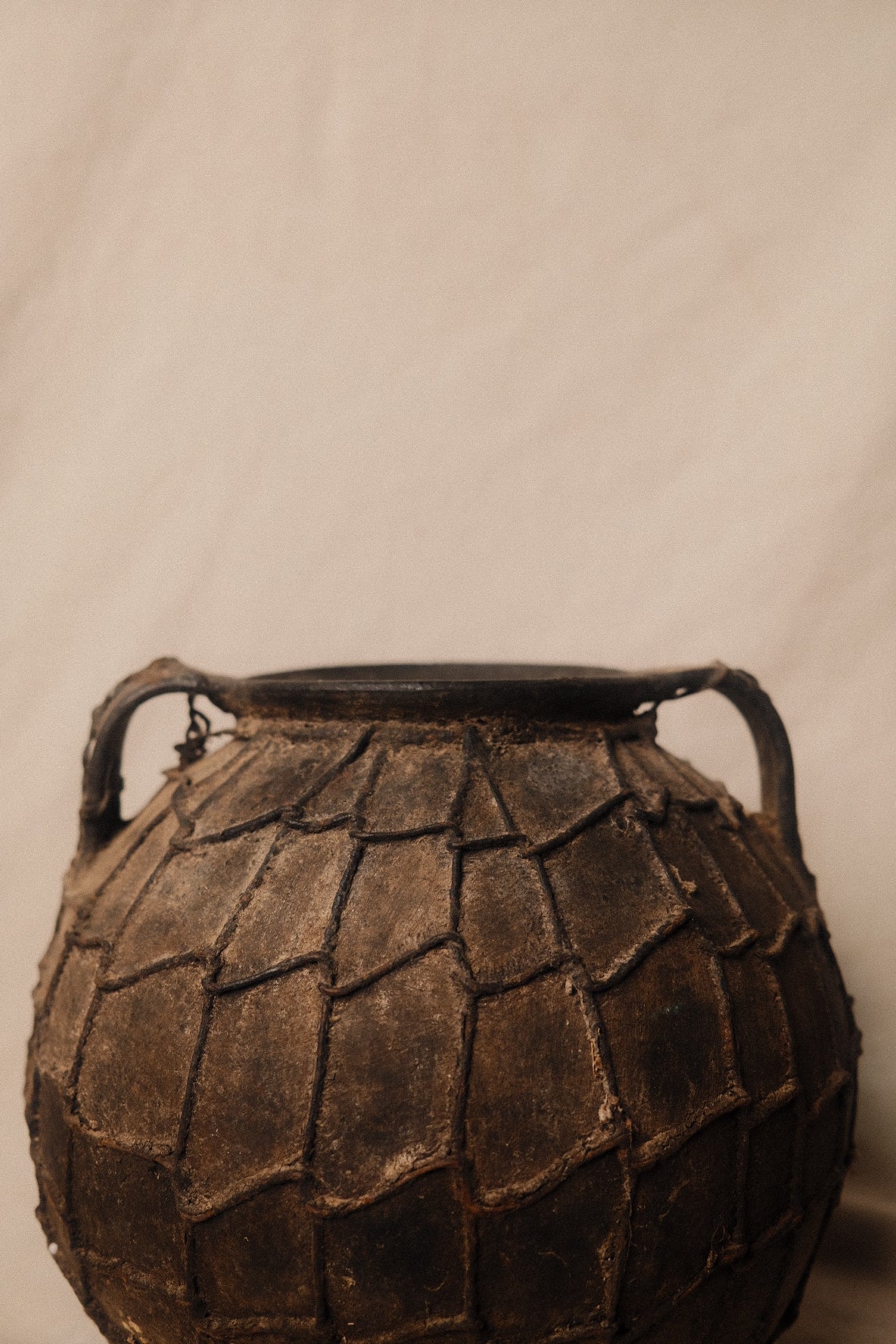 Moldova Black Pot