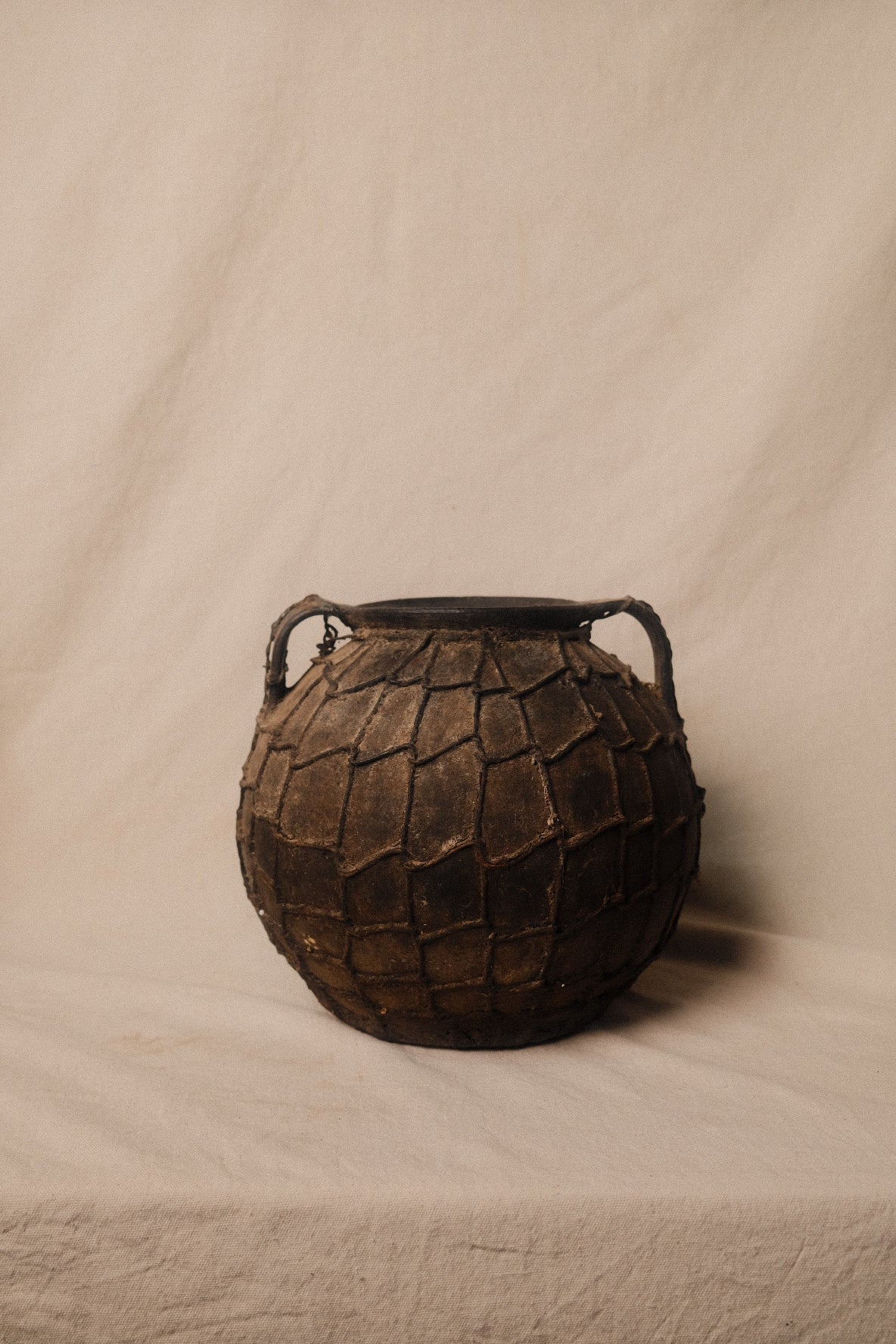Moldova Black Pot