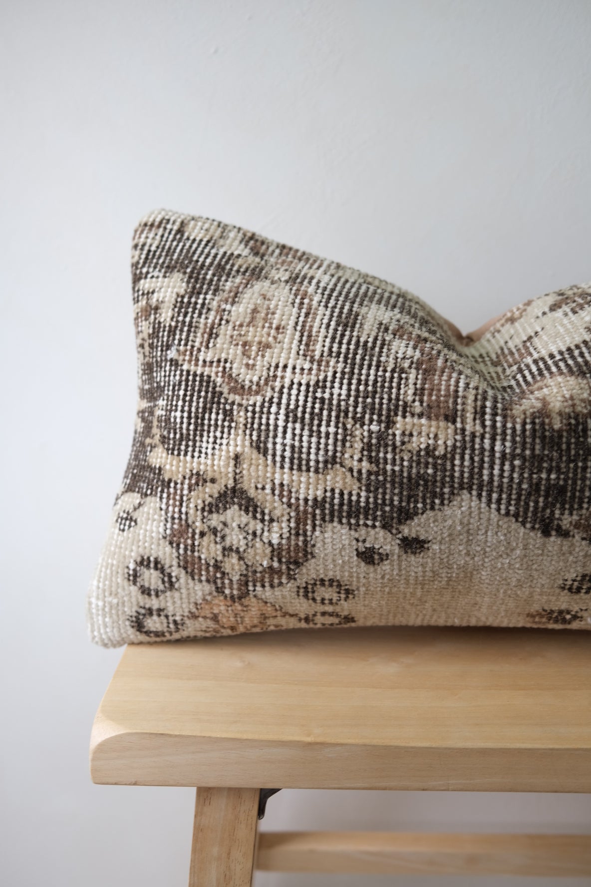 Soraya Turkish Lumbar