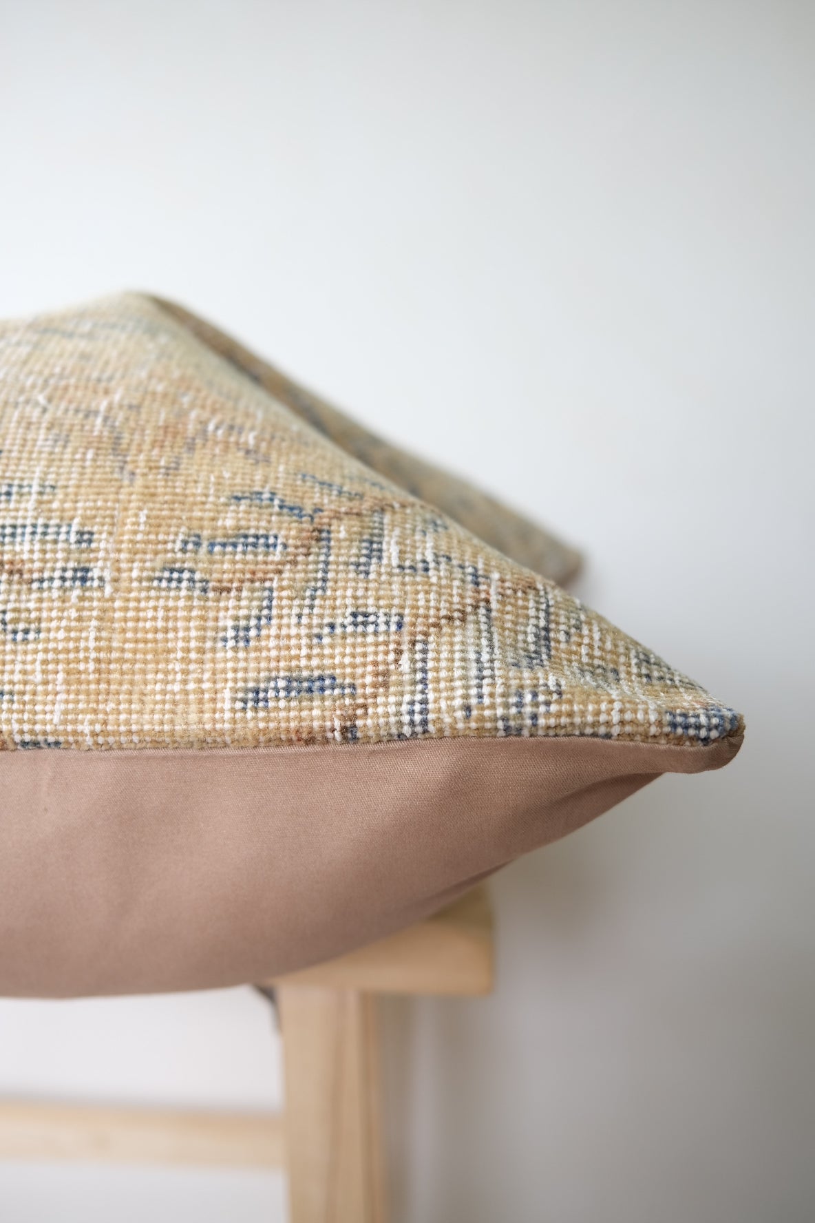 Sola Turkish Pillow Var. 2