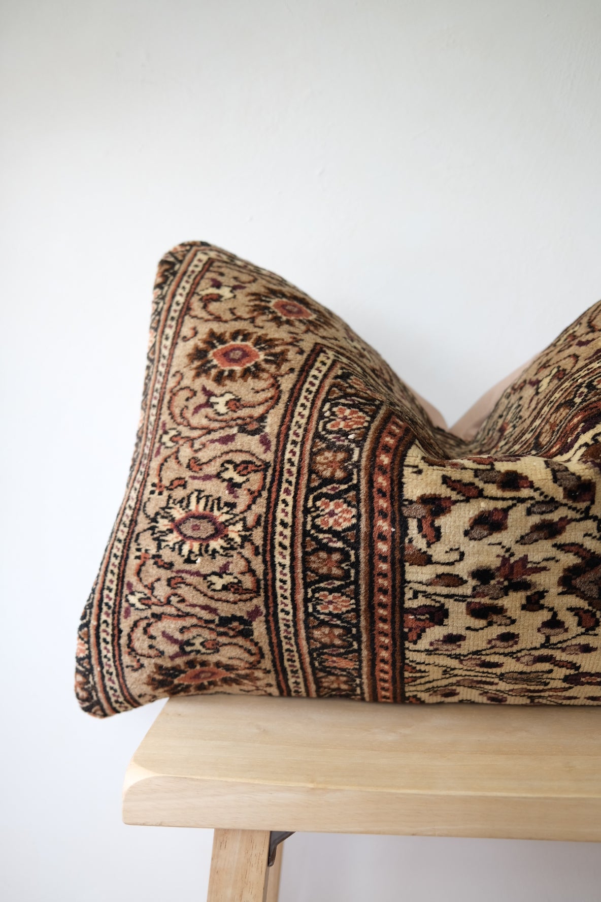 Omar Turkish Lumbar Var. 2