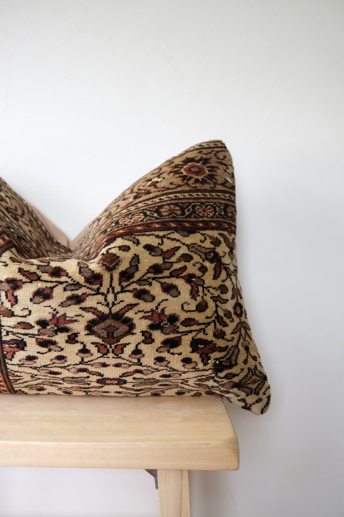 Omar Turkish Lumbar Var. 2