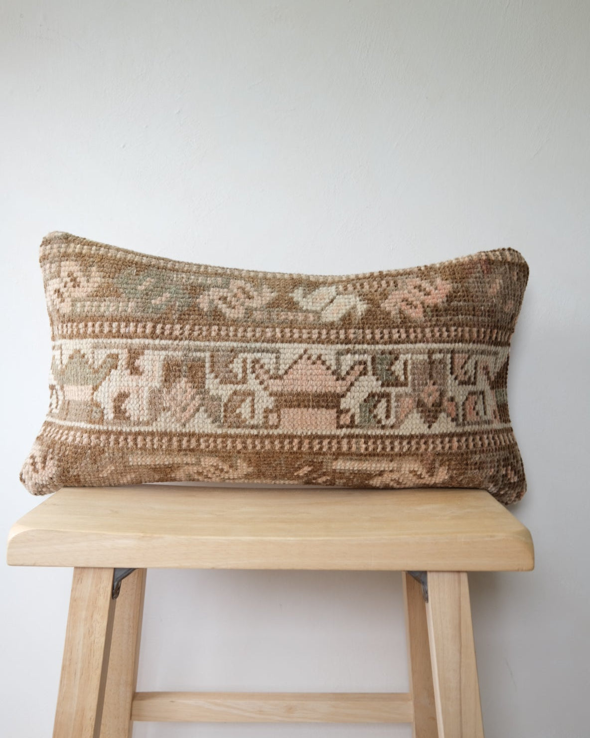 Sera Turkish Lumbar Var. 1