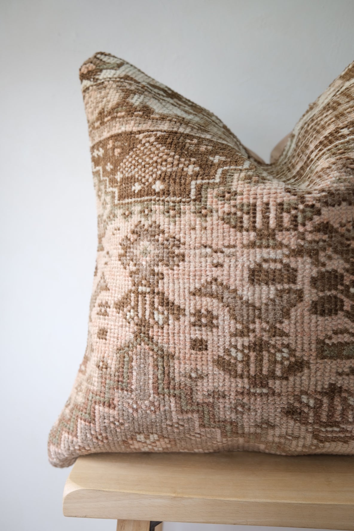Sera Turkish Pillow Var. 1