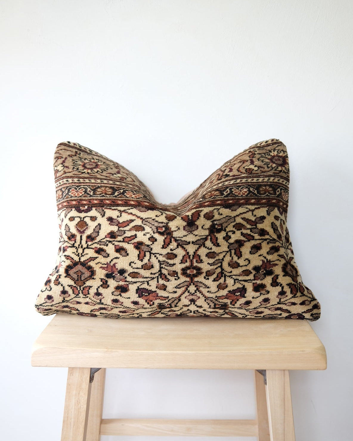 Omar Turkish Lumbar Var. 3