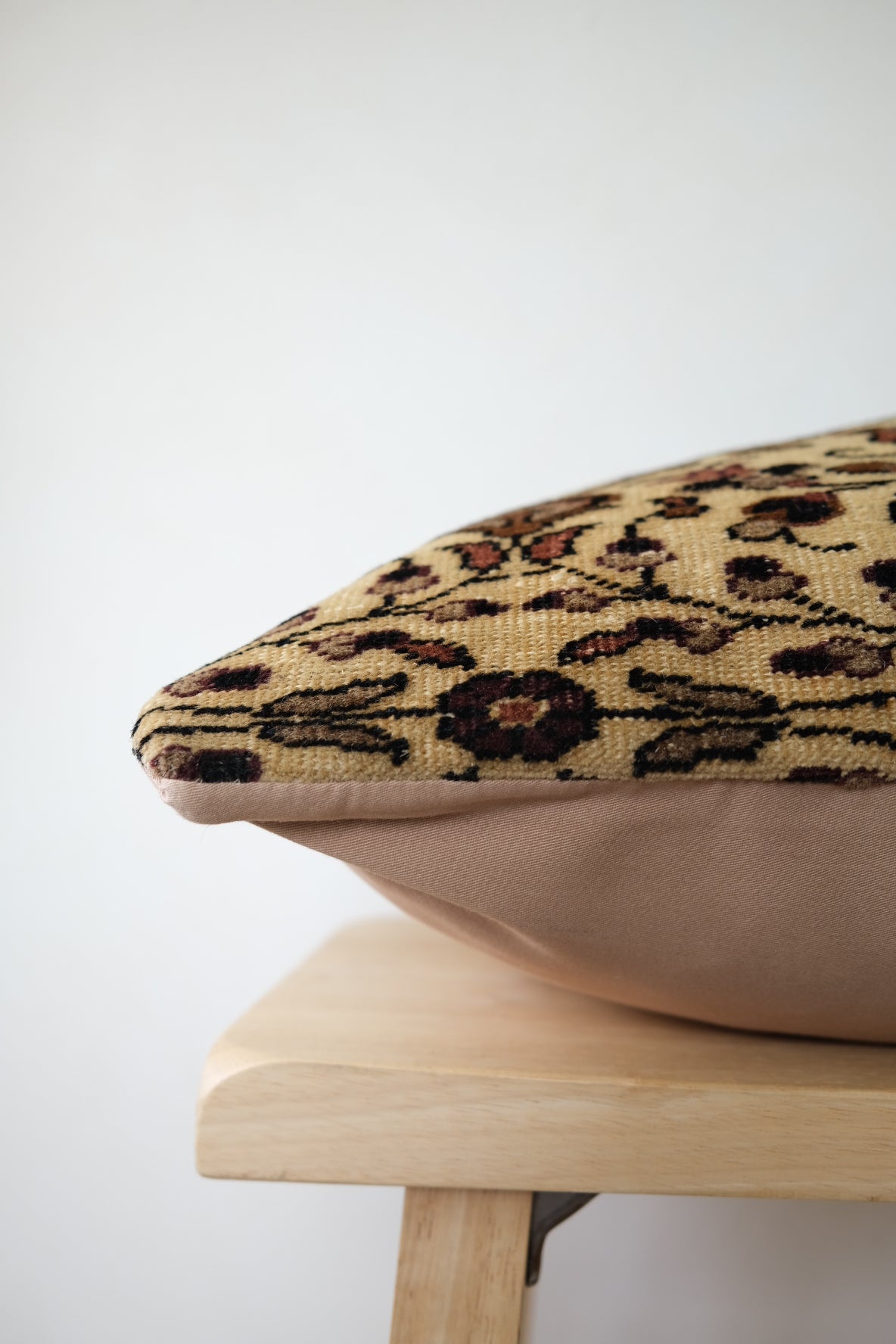 Omar Turkish Lumbar Var. 3