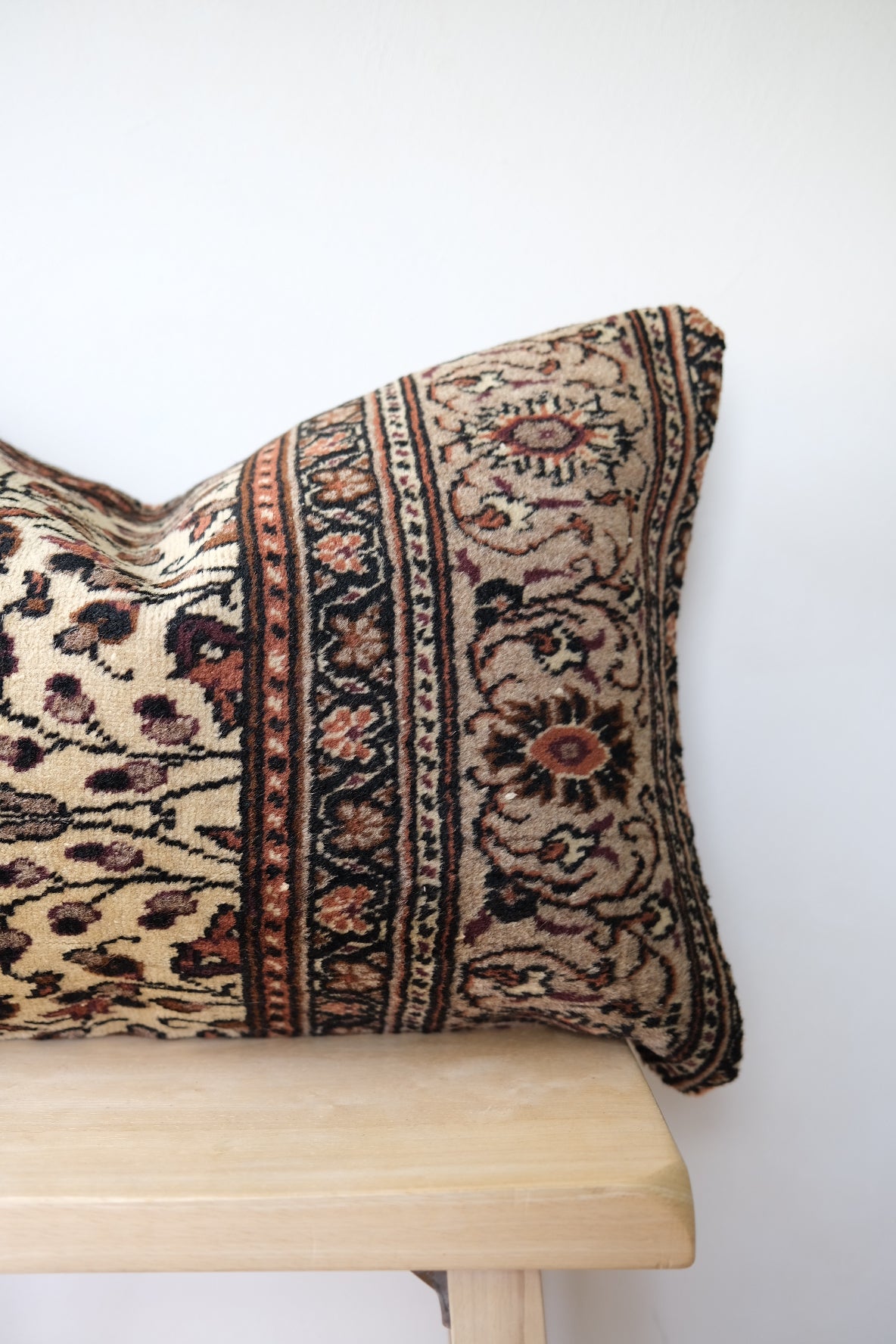 Omar Turkish Lumbar Var. 1