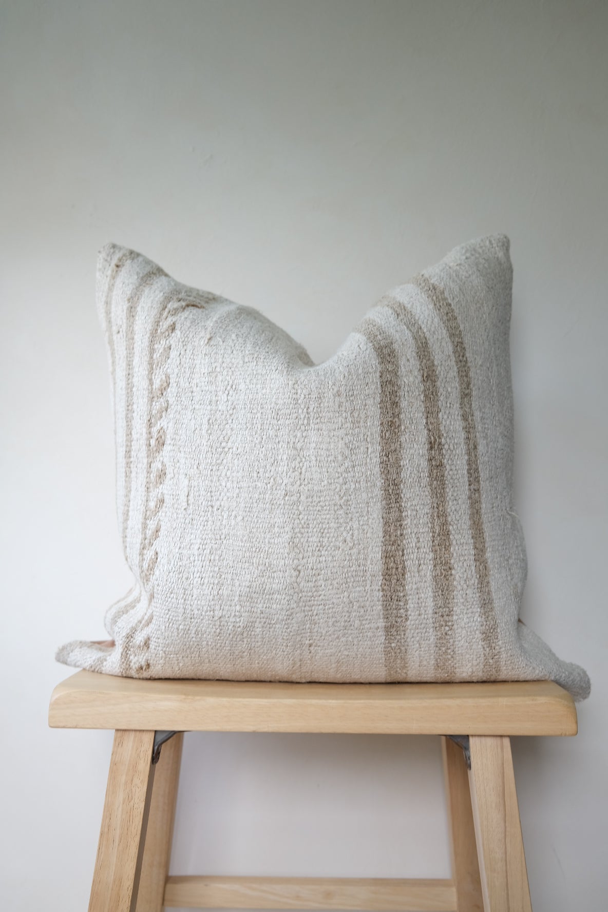 Aleric Kilim Pillow Var. 3