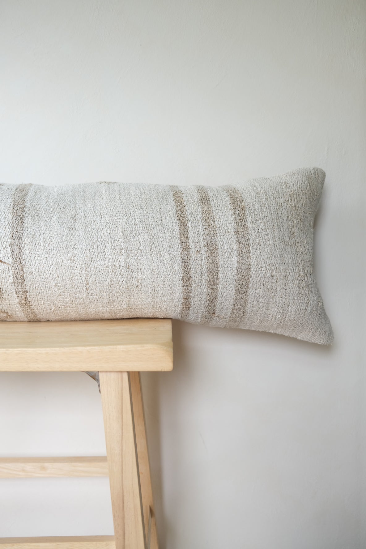 Aleric Kilim Long Lumbar