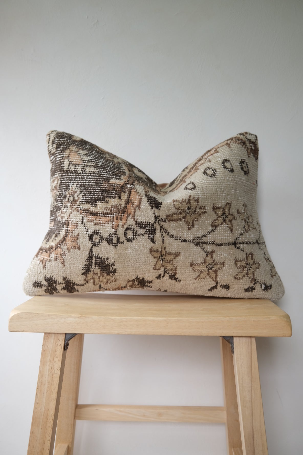 Soraya Turkish Lumbar