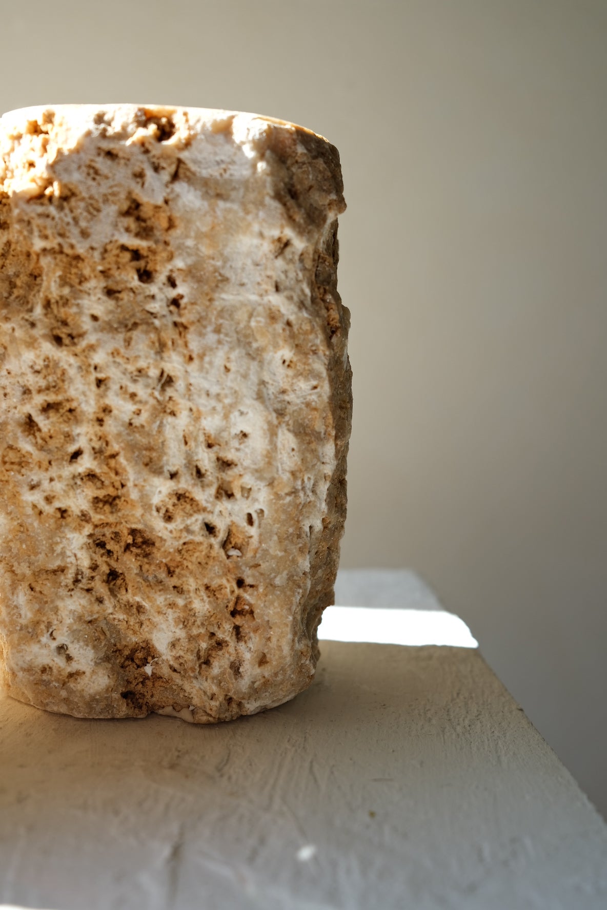 Aruna Onyx Candle Holder