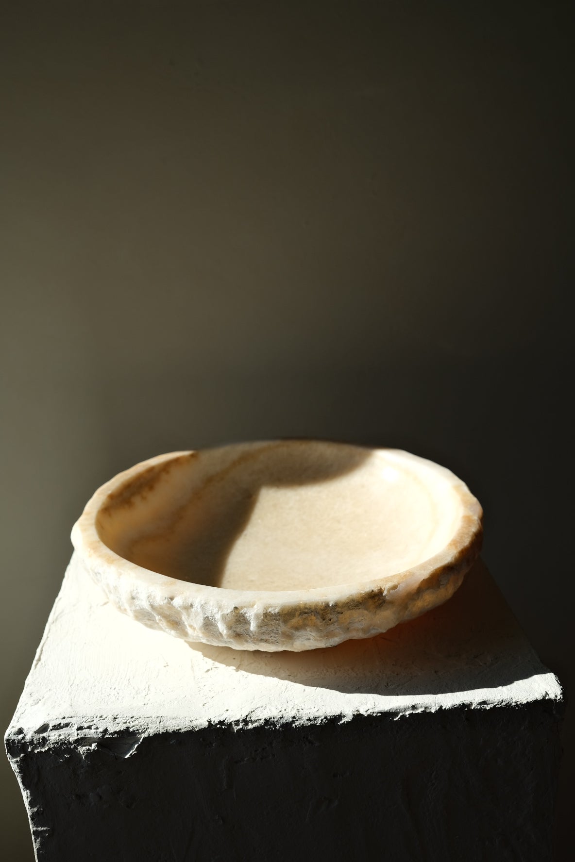 Aruna Onyx Bowl