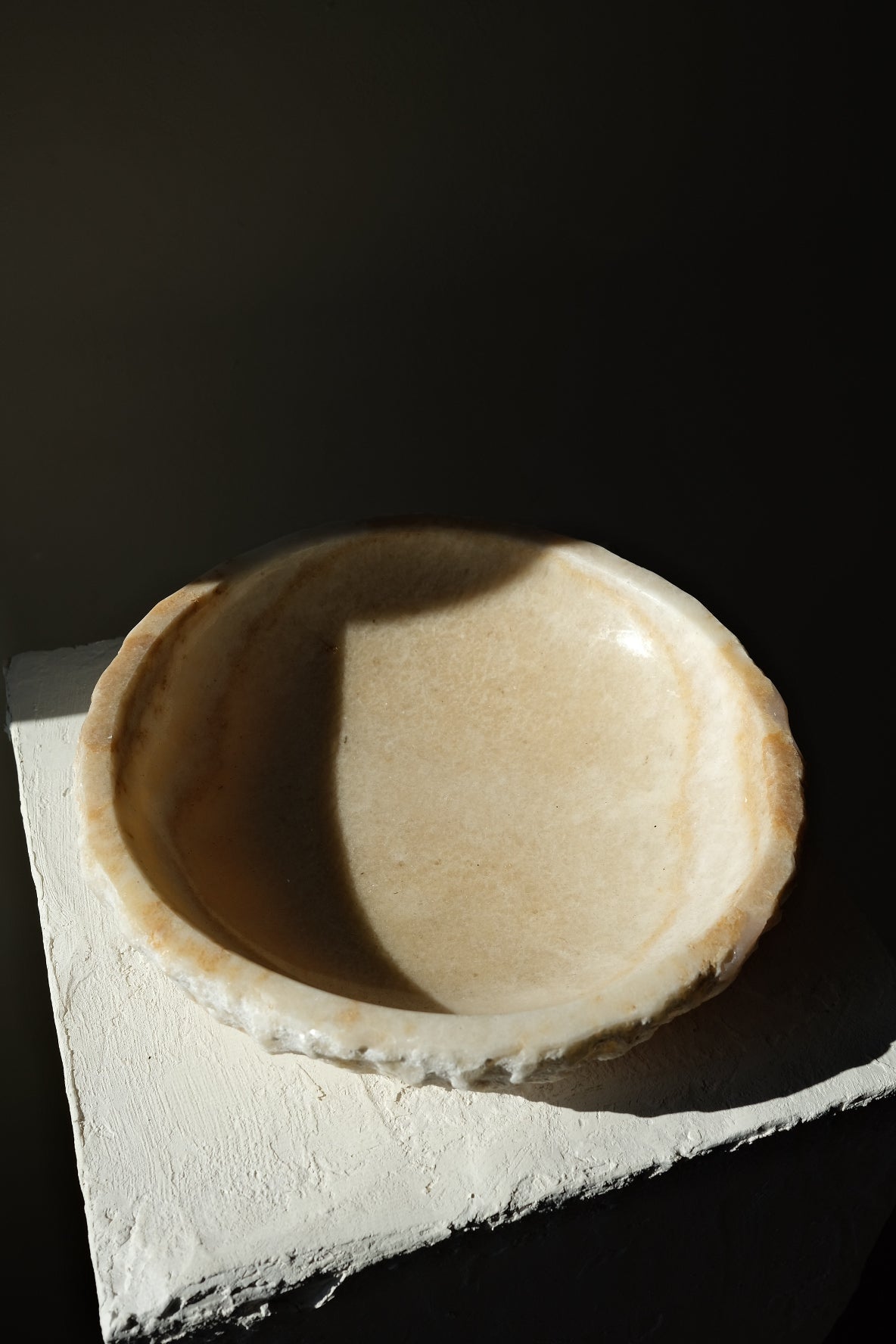 Aruna Onyx Bowl