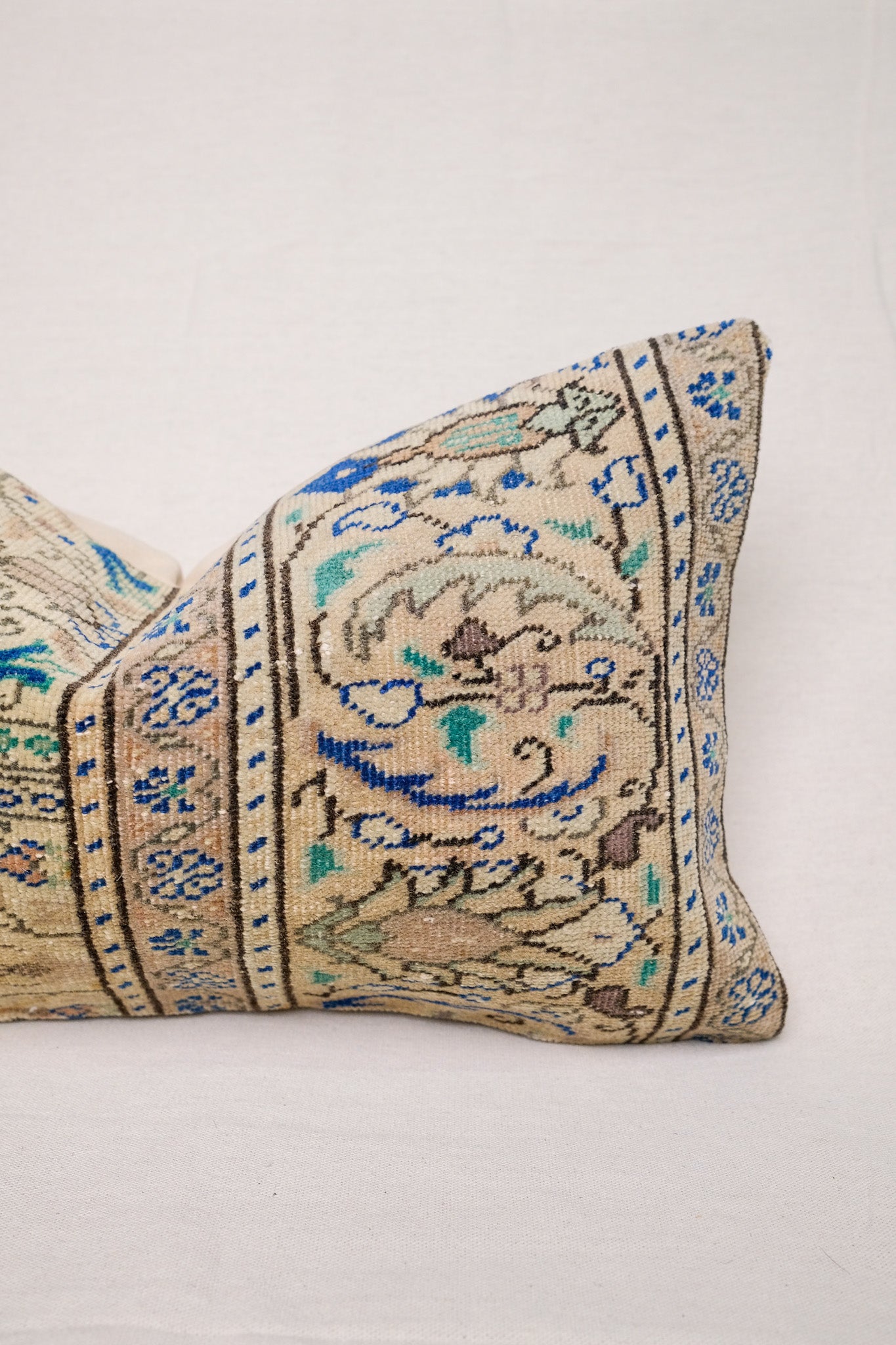 Fatma Turkish Vintage Rug Lumbar No. 1