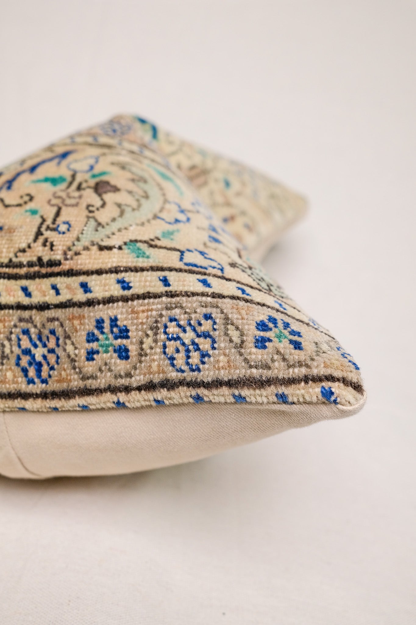 Fatma Turkish Vintage Rug Lumbar No. 1