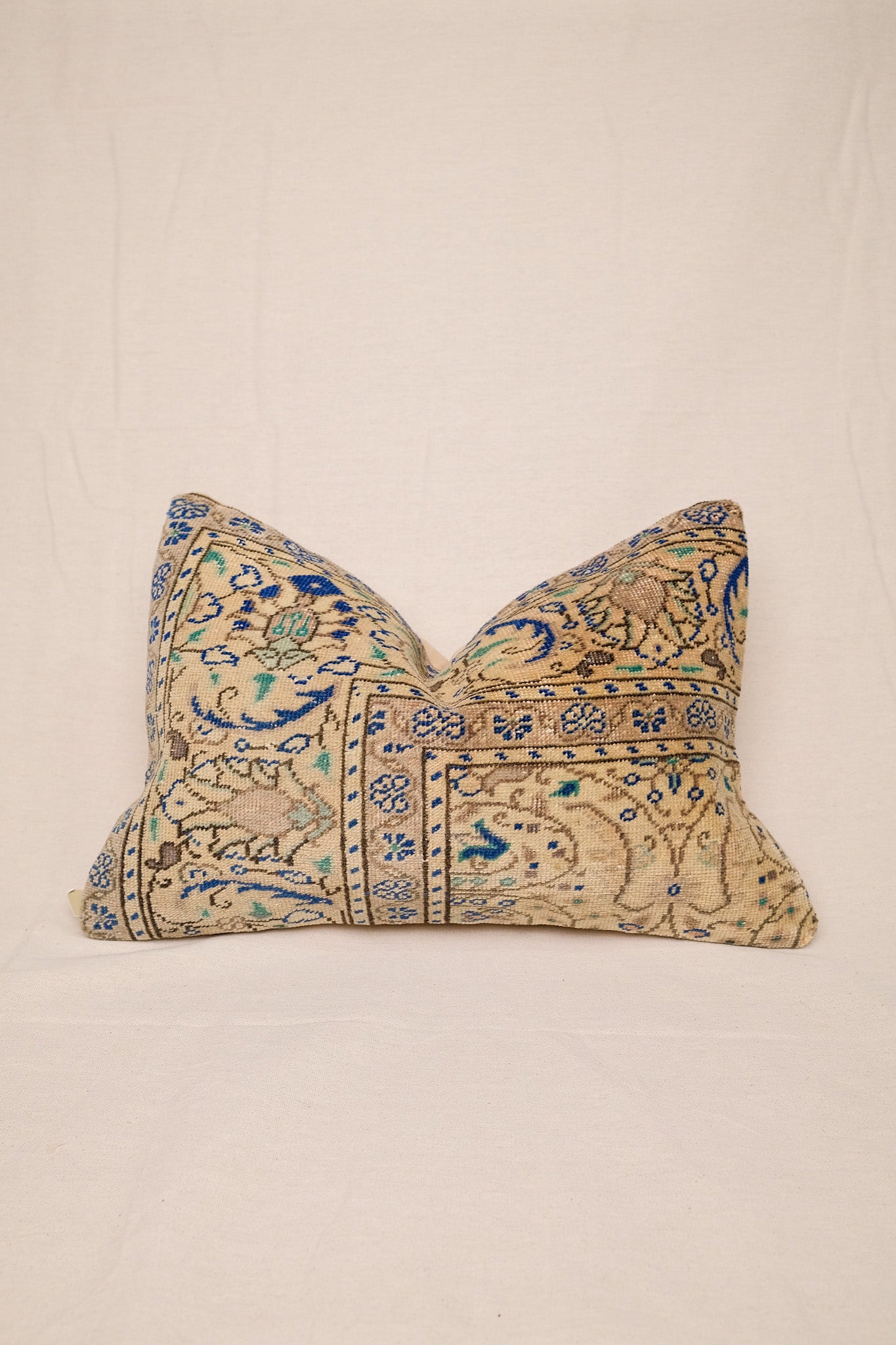 Fatma Turkish Vintage Rug Lumbar No. 1