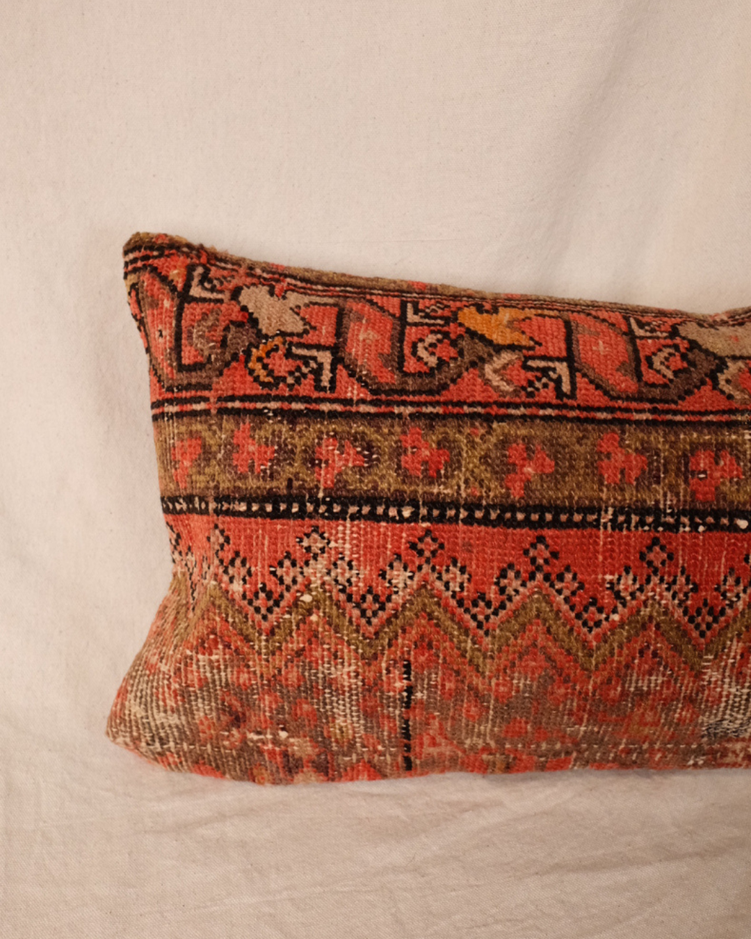 Dafne Turkish Pillow