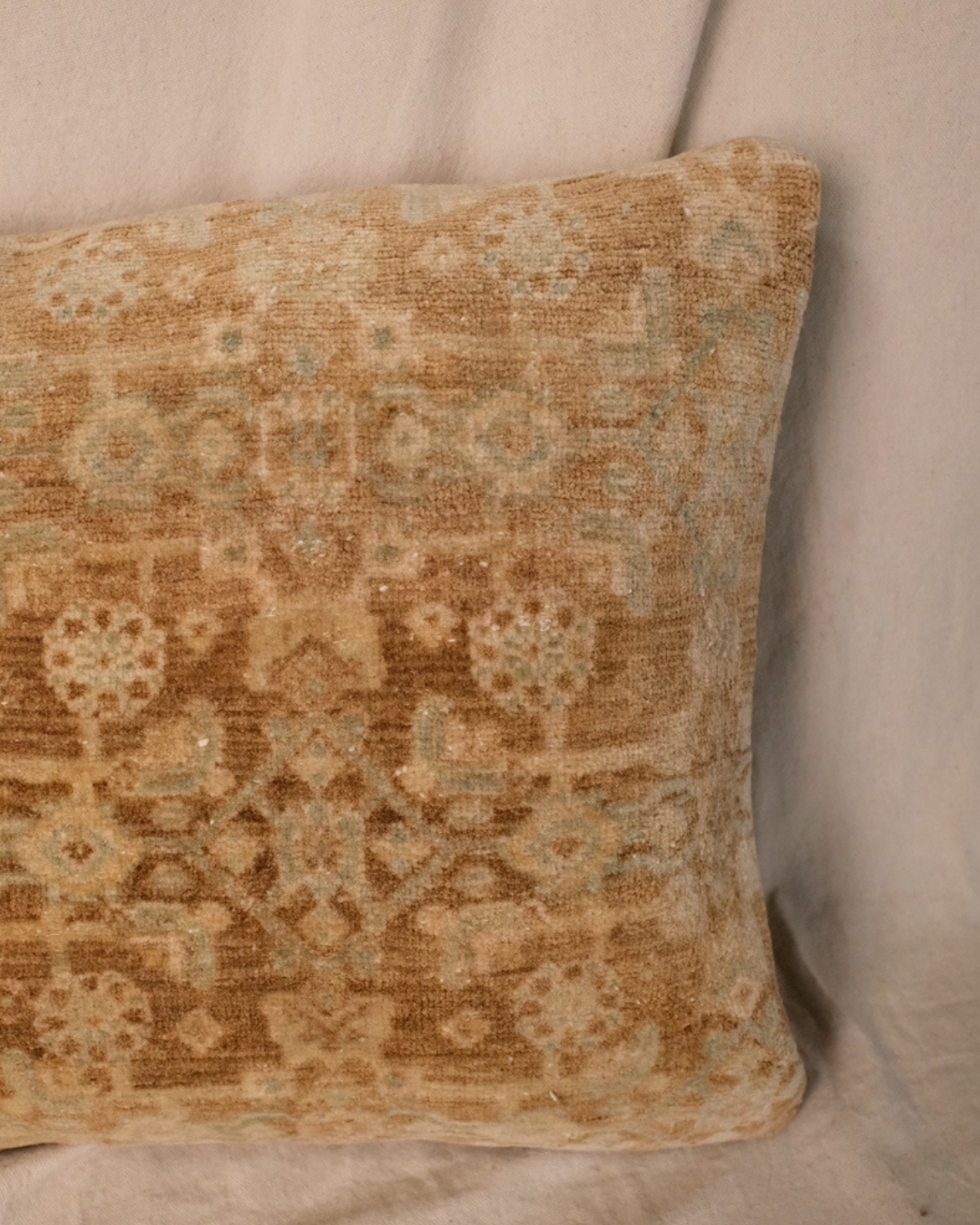 Isik Turkish Pillow
