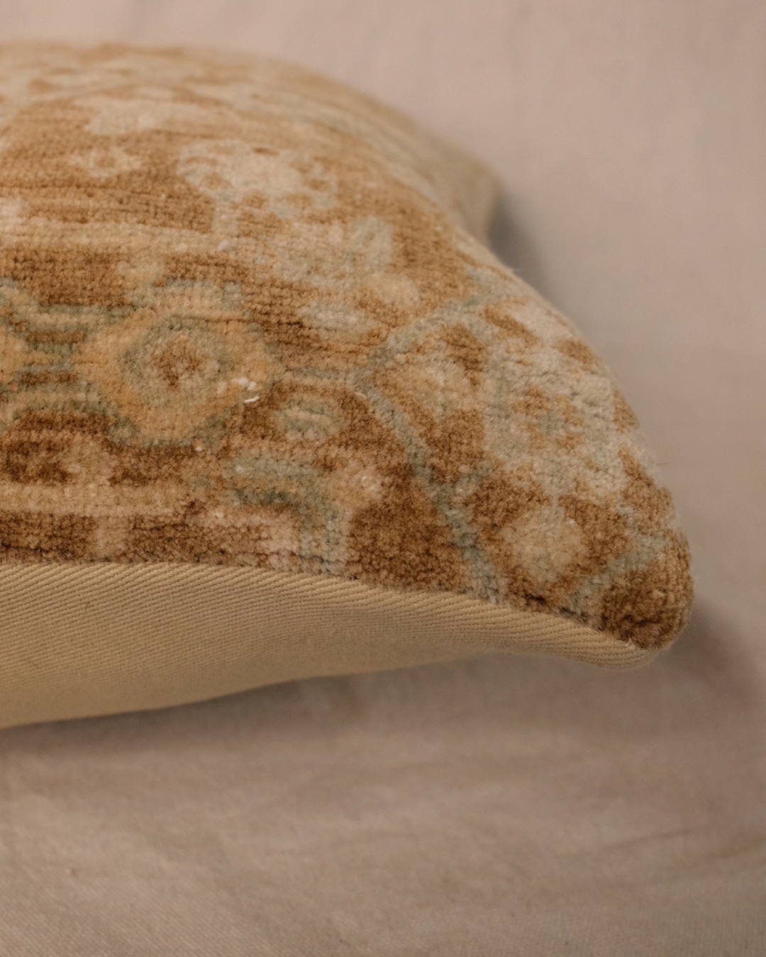Isik Turkish Pillow