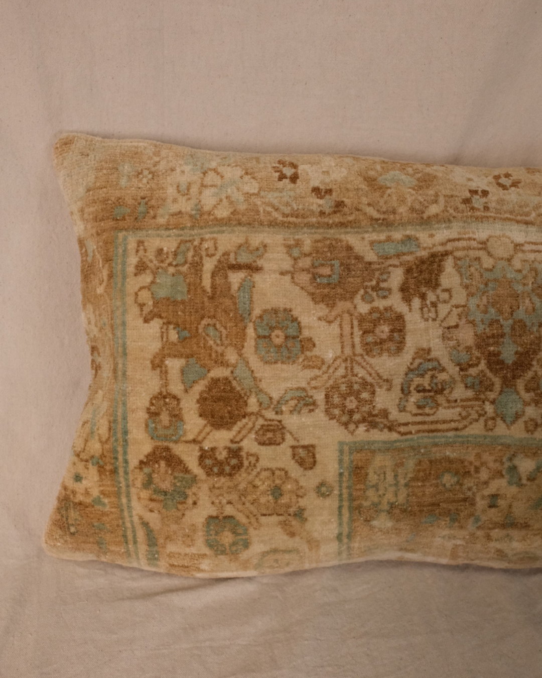 Isik Turkish Pillow