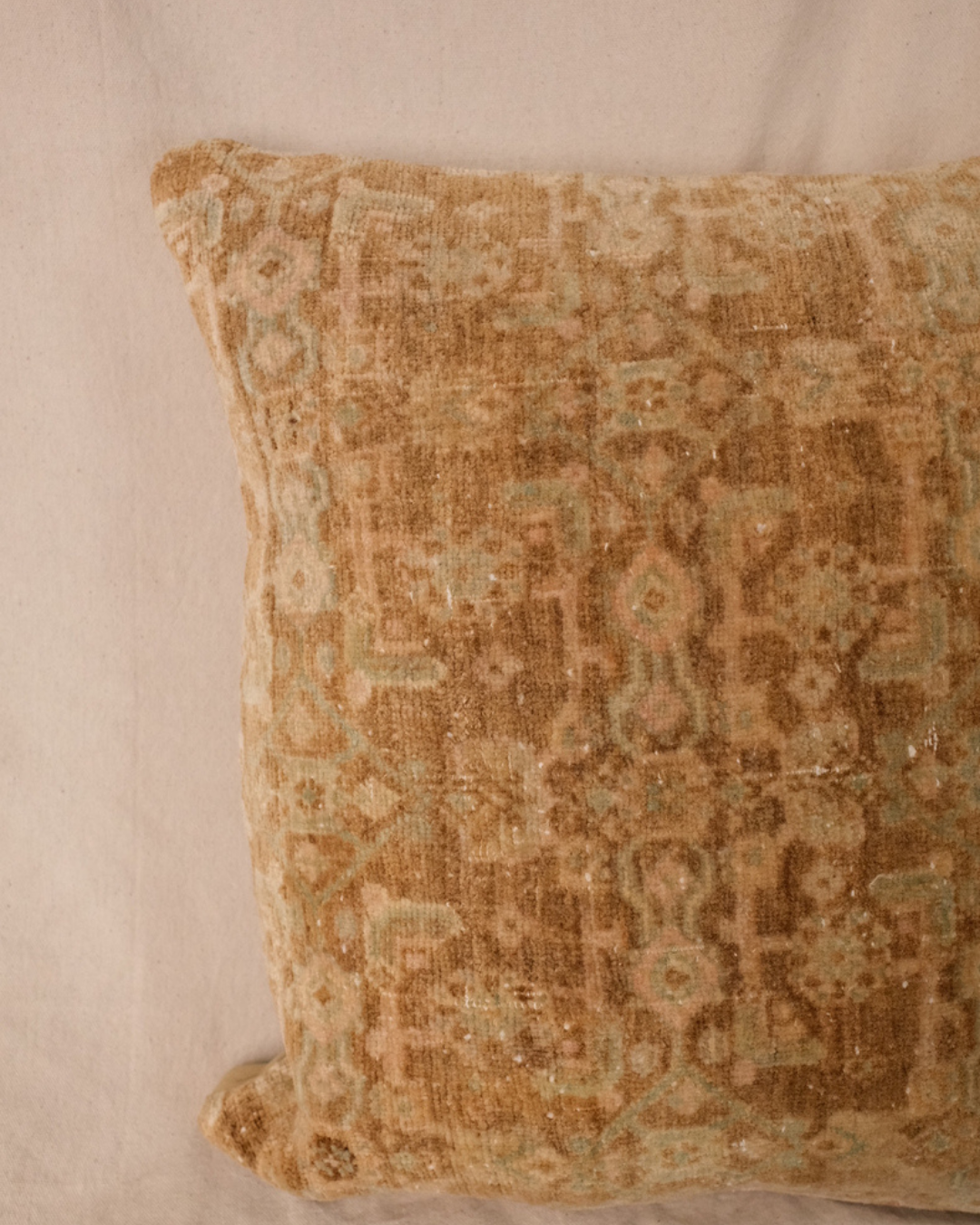Isik Turkish Pillow