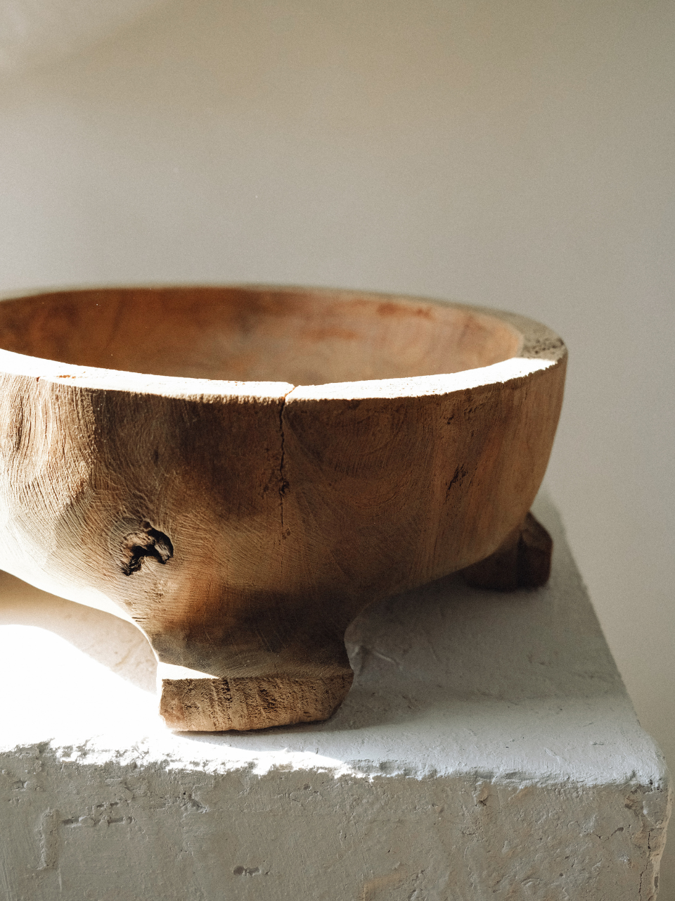 Round Teak wood Tray