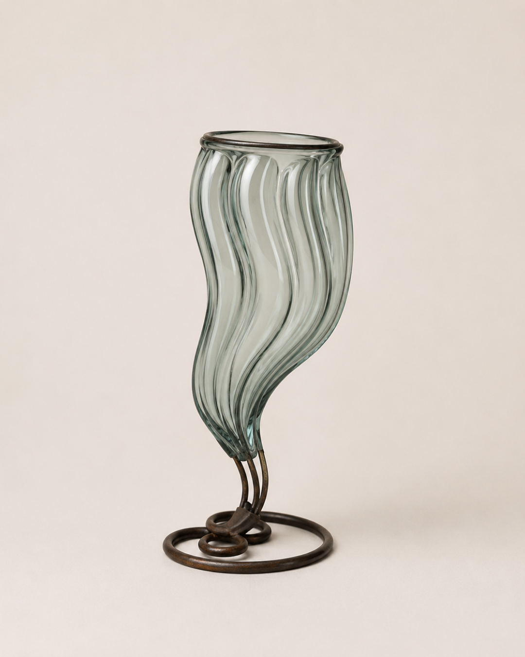 Frond Vase