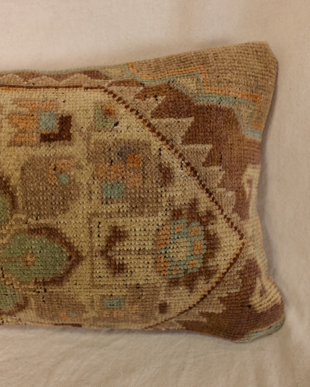Yakut Turkish Pillow