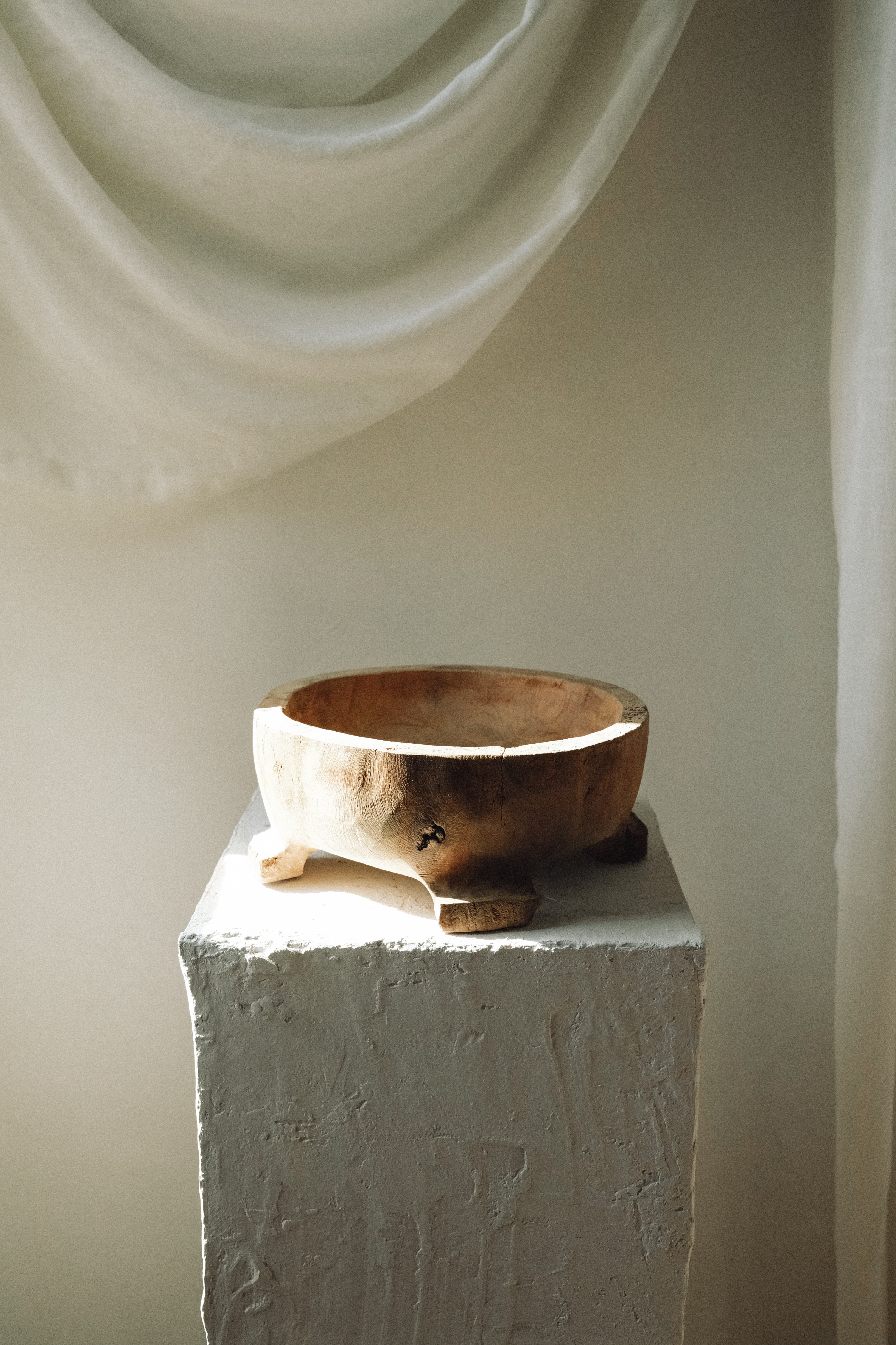 Round Teak Wood Tray