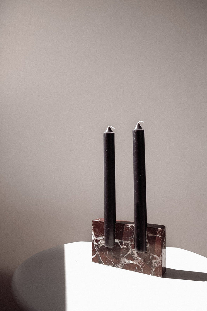 Rosso Lepanto with Onyx black candle